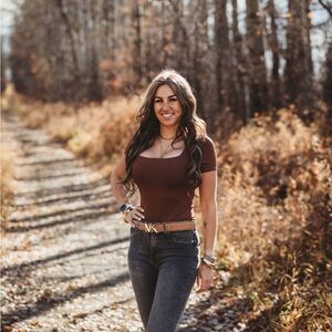 Meet your Posher, Pam